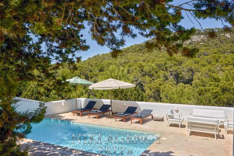 Villa a Cala Vadella, Ibiza, Cala Vadella - € 2.475.000 | Ref: CVE640 - foto 3